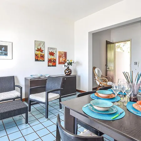 Pet Friendly In With Kitchen Сasa de vacaciones *